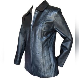 Vintage women's genuine black leather jacket by Worthington, size small, moto